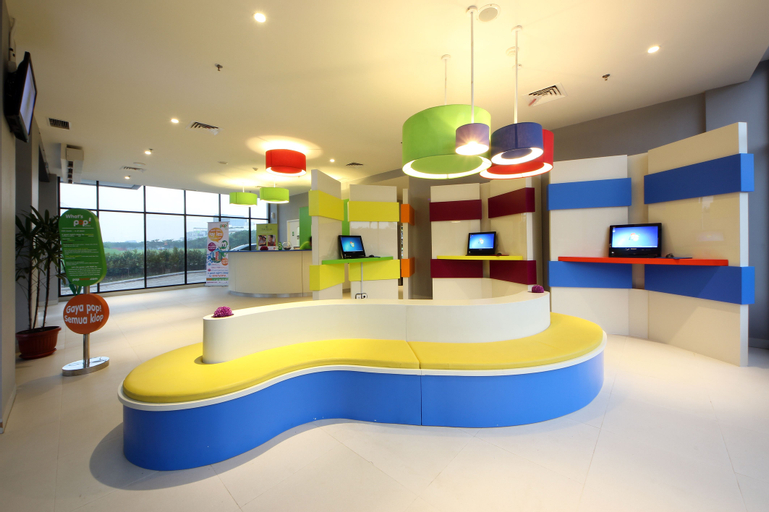 Public Area 2, POP! Hotel BSD City Tangerang, South Tangerang