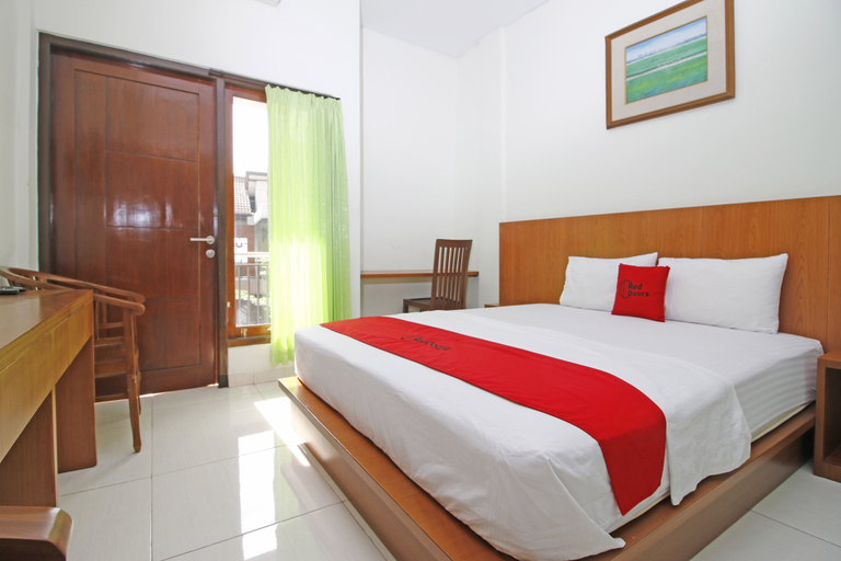 RedDoorz @ Turangga Sari Room Type - RedDoorz Double Room