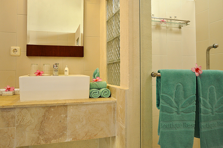 Puri Mas Boutique Resorts and Spa - Bathroom