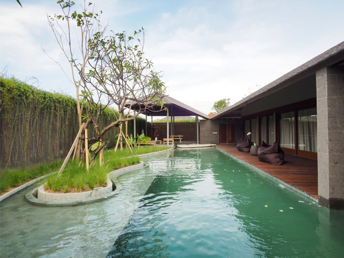 Swimming Pool 8