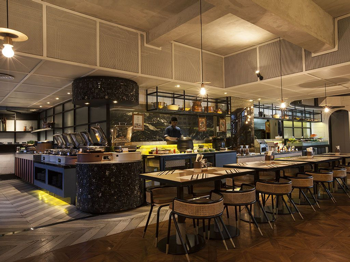 Food & Drinks 6