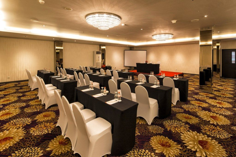 Business Facilities