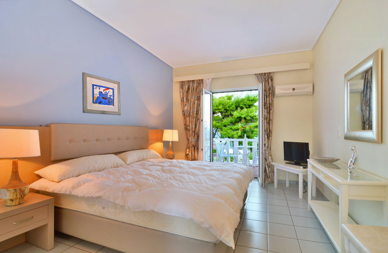 Bedroom 3, Kivo Art & Gourmet Hotel, Thessaly