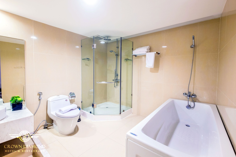 Bathroom 5, Crown Diamond Hotel, District 7