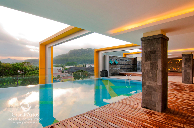 Grand Artos Hotel and Convention Magelang, Magelang