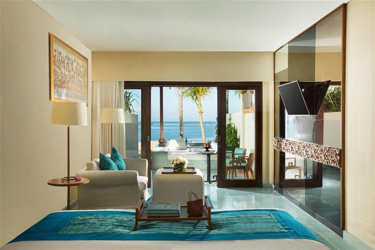 Exterior & Views 7
