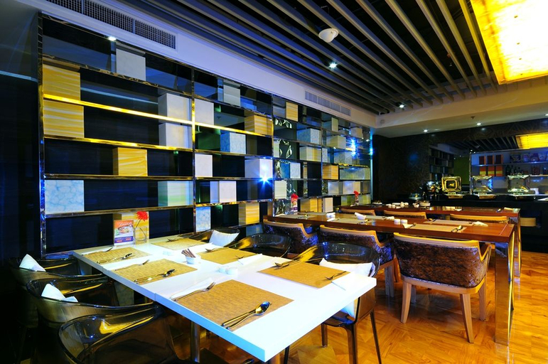 Food & Drinks 5, Citrus Sukhumvit 13 by Compass Hospitality, Wattana