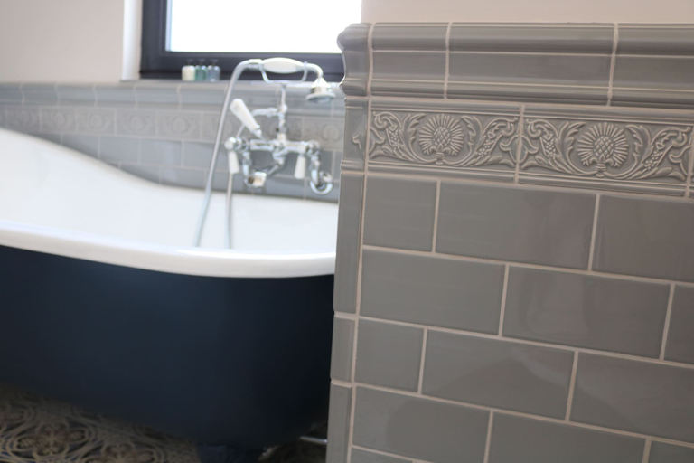 Bathroom 5, Suie Hunting Lodge, Stirling