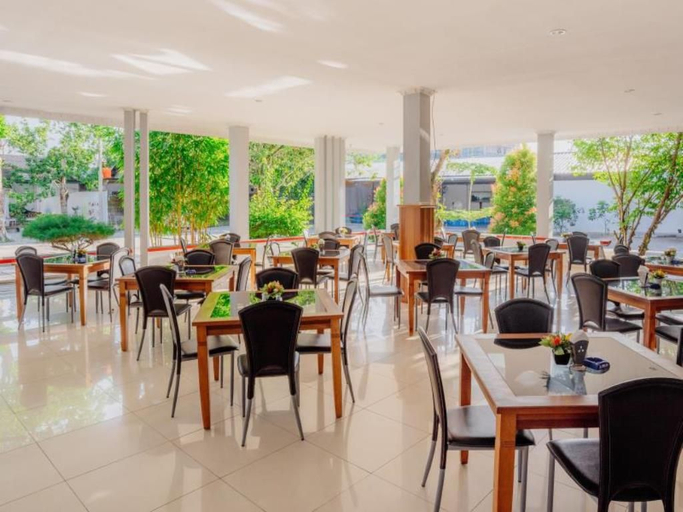 Food & Drinks 5, Demuon Hotel, Belitung