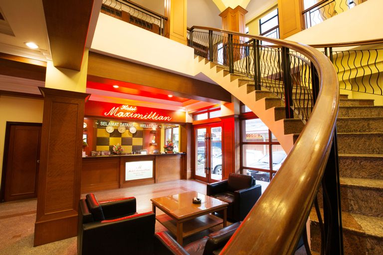 Hotel Maximillian, Karimun