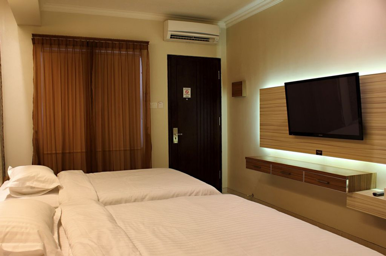 Bedroom 3, De Corner Suite Guesthouse, Malang