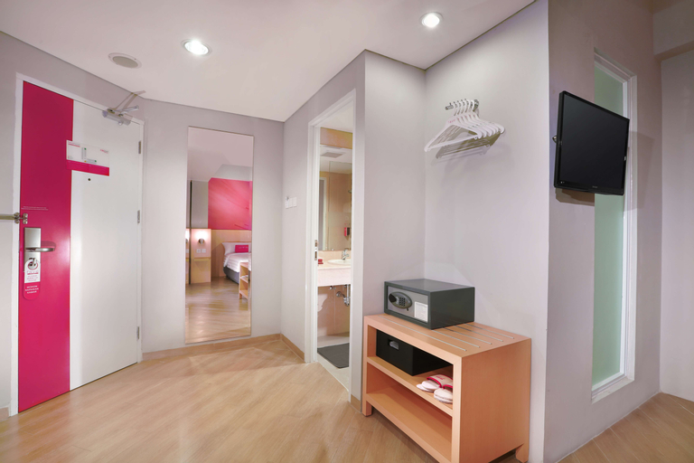 Bedroom 13