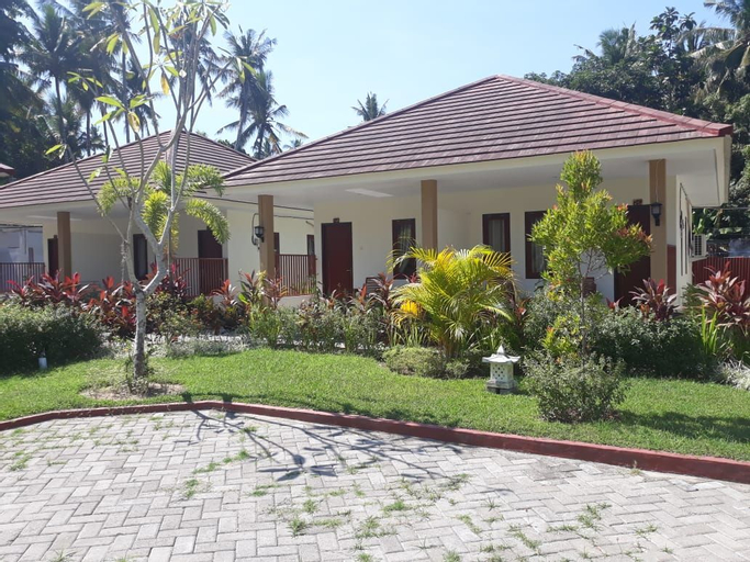 Exterior & Views 8