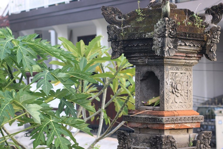 Clamonic House by Madhava, Badung