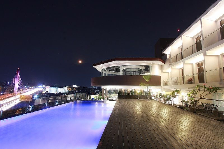Grandia Hotel Cihampelas, Bandung