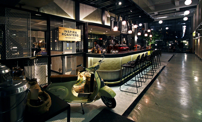 Food & Drinks 14