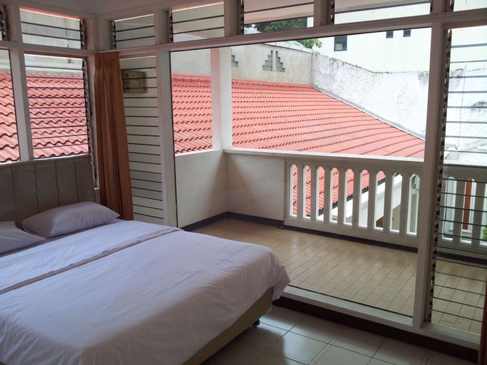 Loxy inn Surabaya, Surabaya