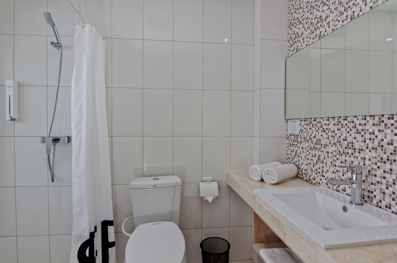 Bathroom 4, The Salak Style Hotel, Denpasar
