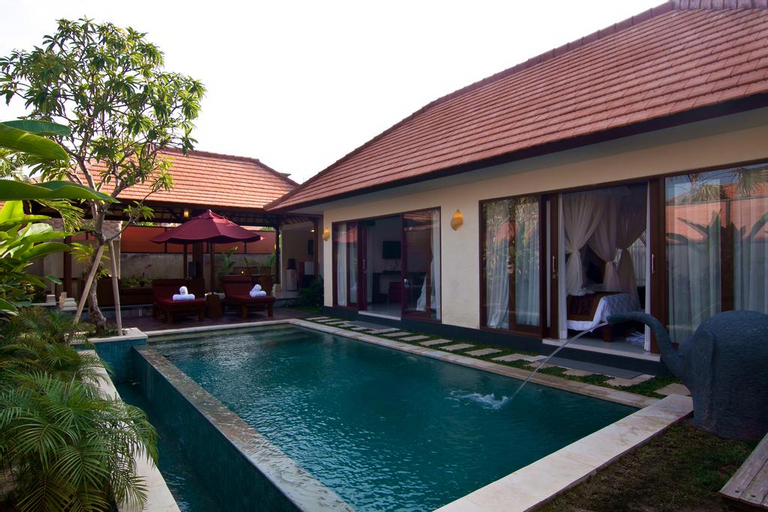 Swimming Pool 4