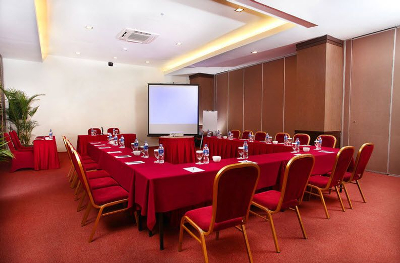 Business Facilities 11