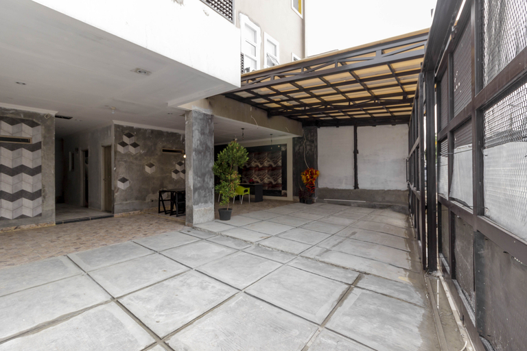 Public Area 2, RedDoorz Plus @ Cipete Damai, South Jakarta