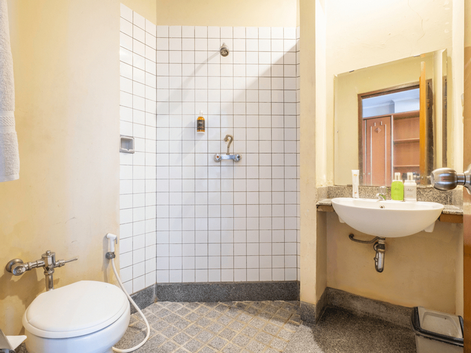 Bathroom 2
