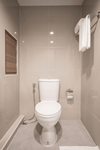 Bathroom, Sovereign Group Hotel at Pratunam, Ratchathewi