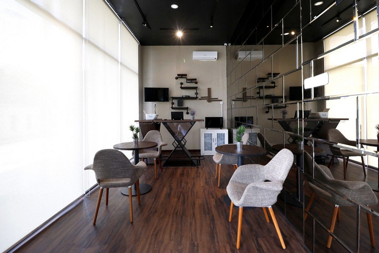 Others 4, RedDoorz Plus near Universitas Sumatera Utara, Medan