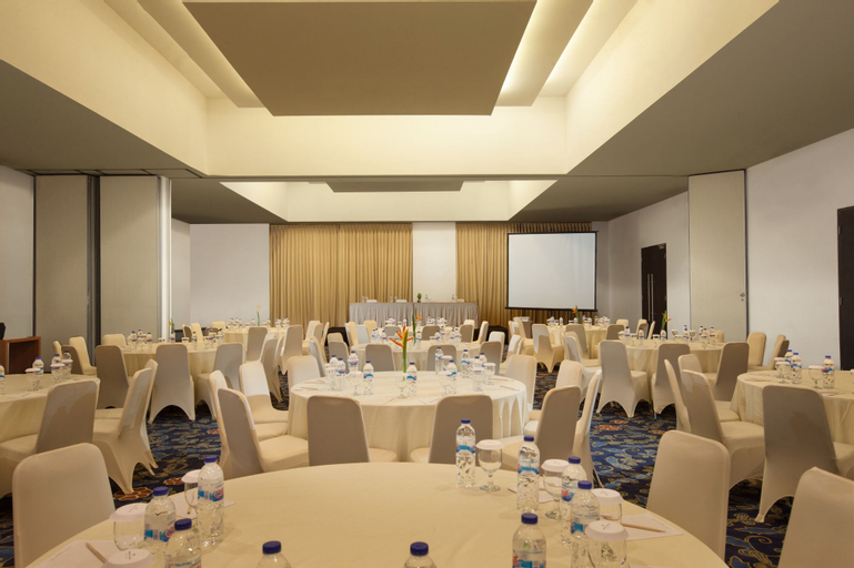 Business Facilities 12