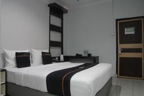 OYO 2104 Hotel Grand Sabrina, Central Bangka