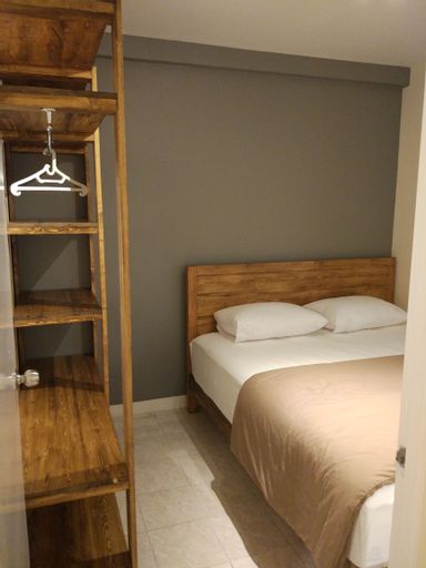 Queen Victoria Apartment Batam, Batam