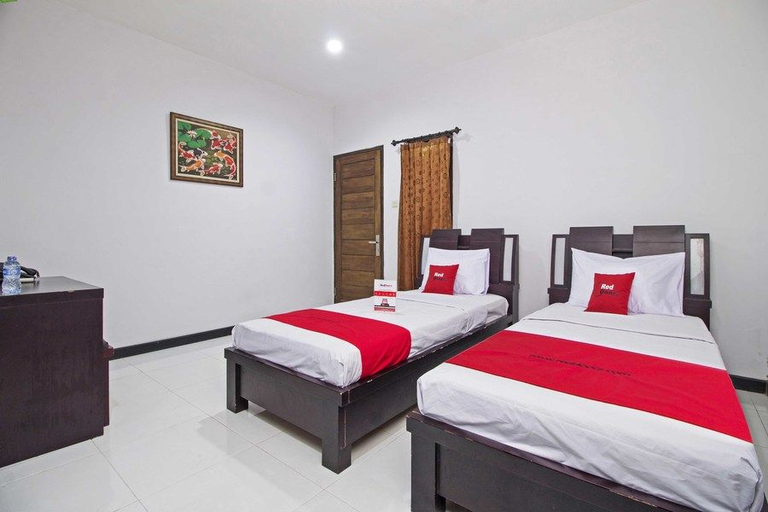 Others 4, RedDoorz Plus near ITC Fatmawati, South Jakarta