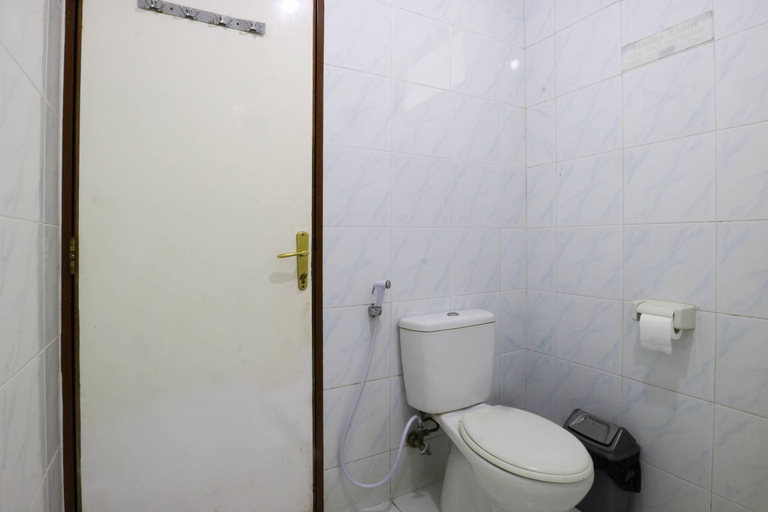 Bathroom 5, Narima Resort Hotel, Bandung
