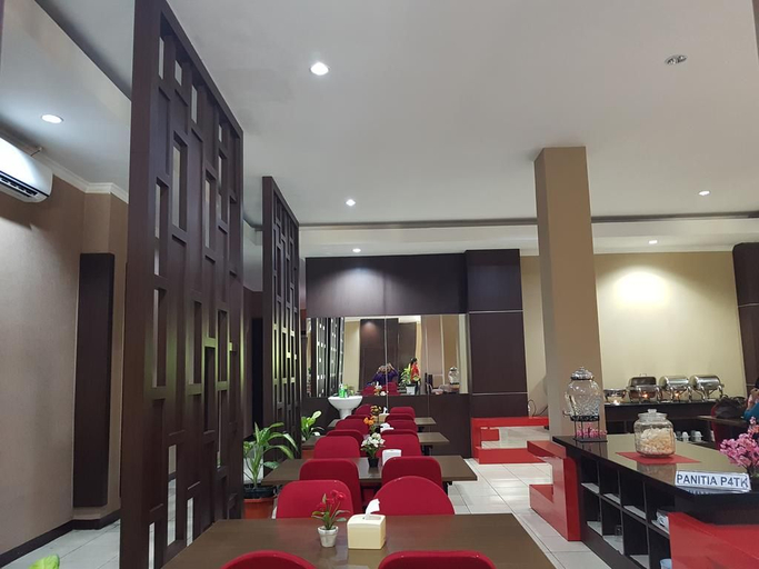 Food & Drinks 4, Hotel Pelangi Kupang, Kupang