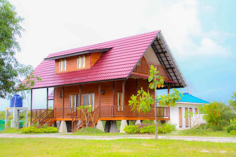 Exterior & Views 3, Pelangi Lake Resort & Hotel Belitung, Belitung