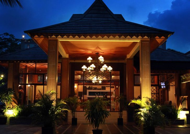 Green Tropical Village Hotel and Resort, Belitung