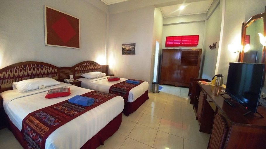 Bedroom 3, The Parapat View Hotel, Simalungun