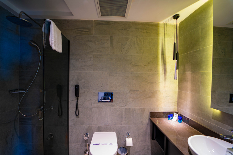 Bathroom 5, NoxInn Deluxe Hotel, Alanya