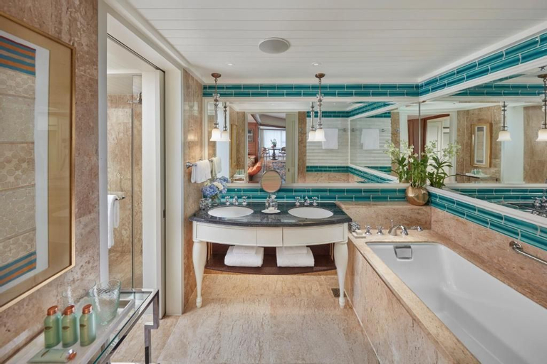 Bathroom 7