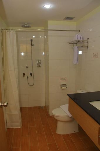 D'Grande Hotel Batam, Batam