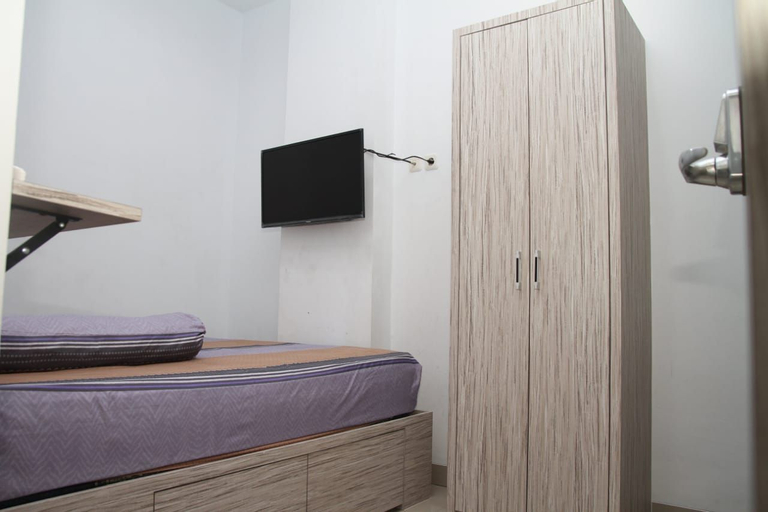Hotel Syariah Mama Cengkareng at Mutiara Palem, West Jakarta