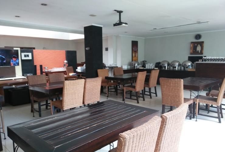 Jatinangor Hotel & Restaurant, Sumedang