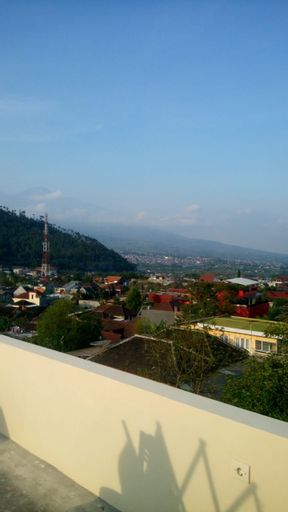 Shakila Guest House Batu, Malang