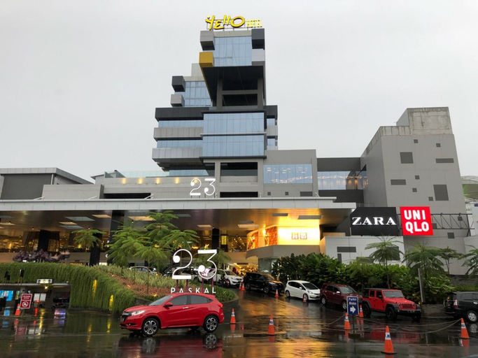 Exterior & Views 3, YELLO Hotel Paskal Bandung, Bandung