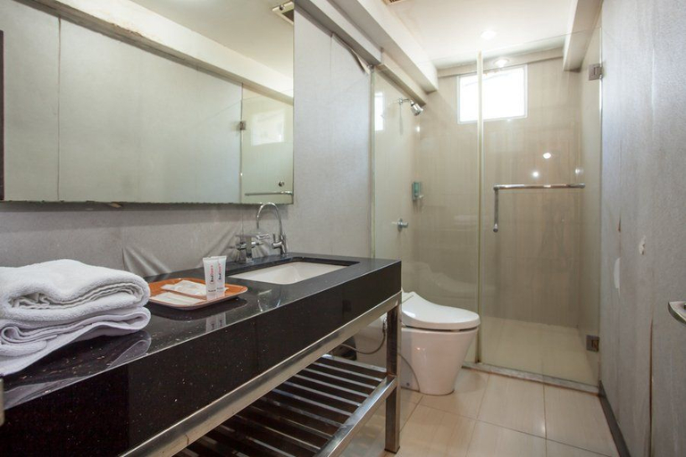 Bedroom 4, RedDoorz Plus @ HR Muhammad, Surabaya