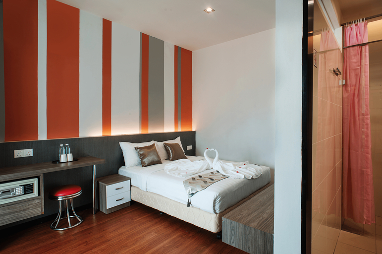 Bedroom 2, Yan Hotel, Penang Island