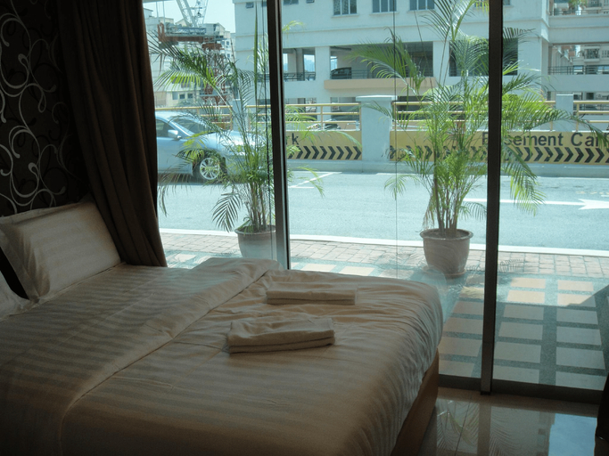 1 Hotel Kuchai Lama Room Type - FAMILY SUITE, 1 QUEEN AND 1 SINGLE BED 1 Hotel Kuchai Lama Room Type - FAMILY SUITE, 1 QUEEN AND 1 SINGLE BED