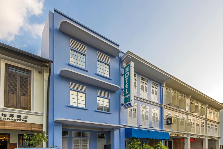 Exterior & Views 14