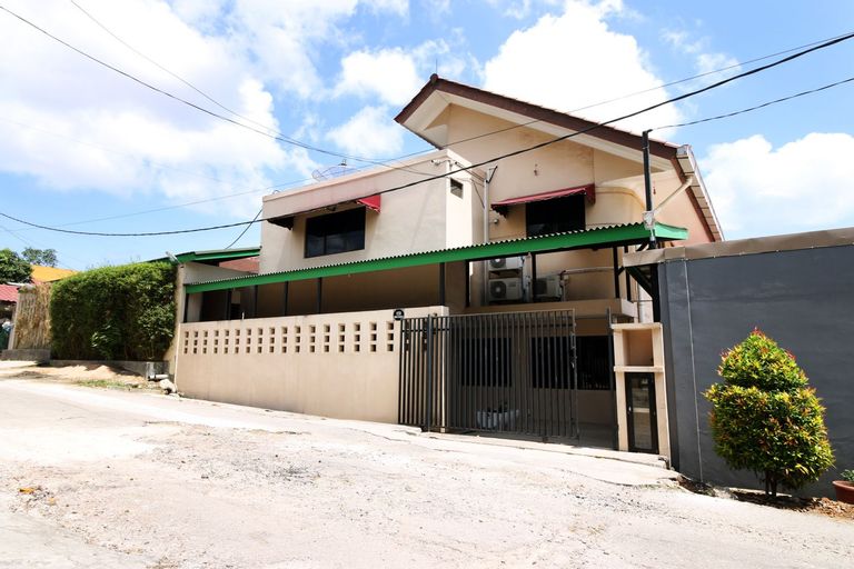 Safina Inn Syariah Sekupang Batam, Batam