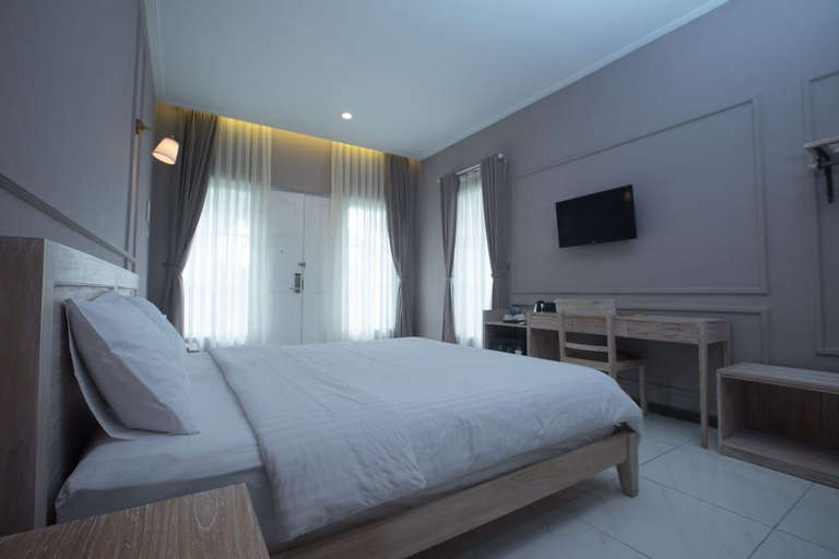 Bedroom 12